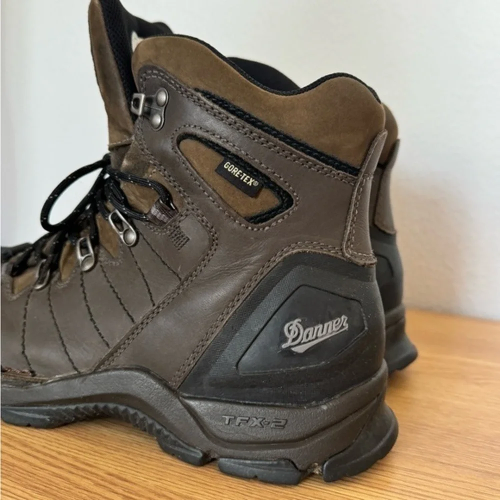 Danner Mt Defiance Black Brown 5.5‎ Outdoor Hiking Boots